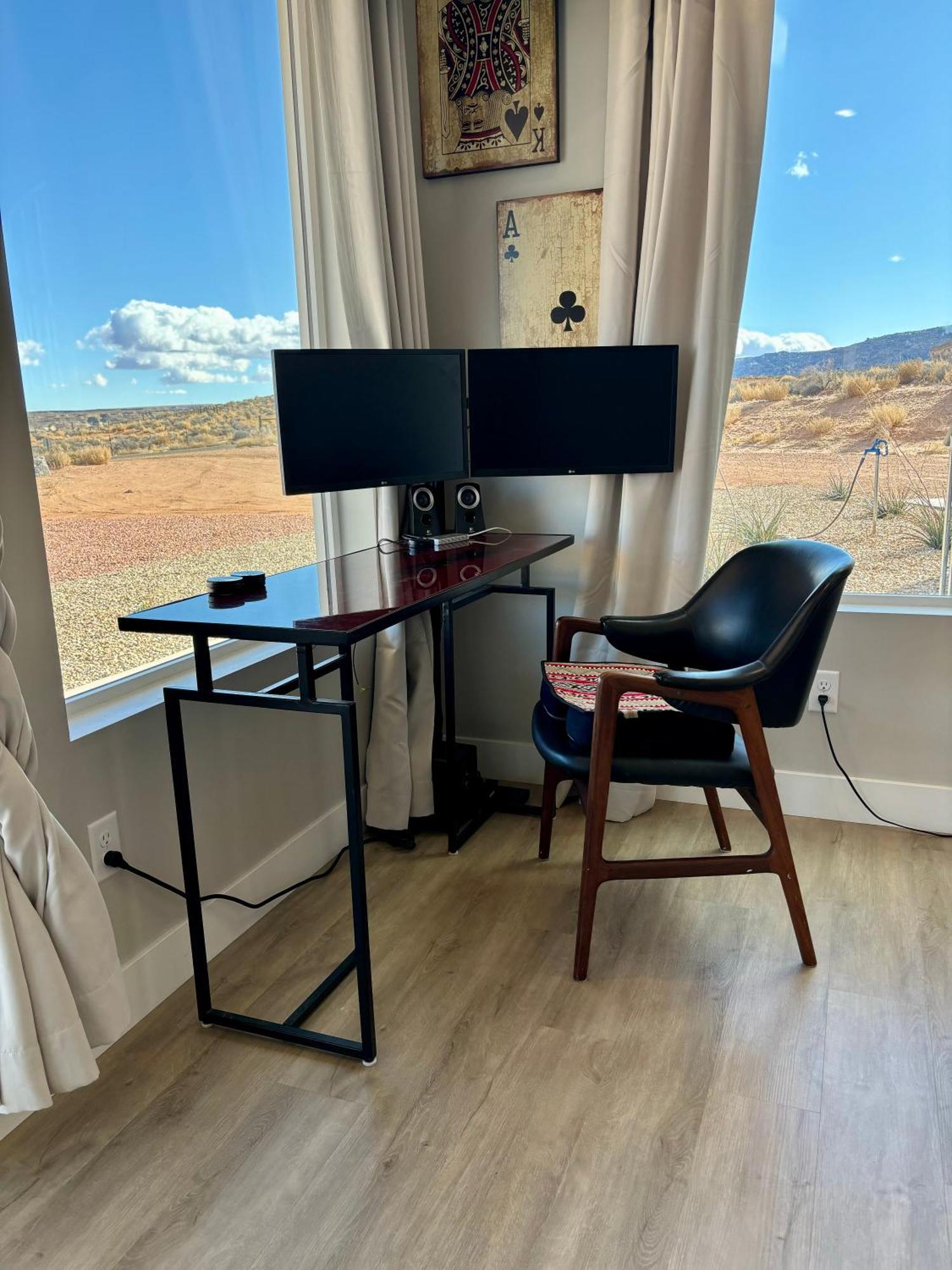Page Arizona Border Town- Crimson Suite, Desert Canyon Getaway With Views Биг Уотър Екстериор снимка