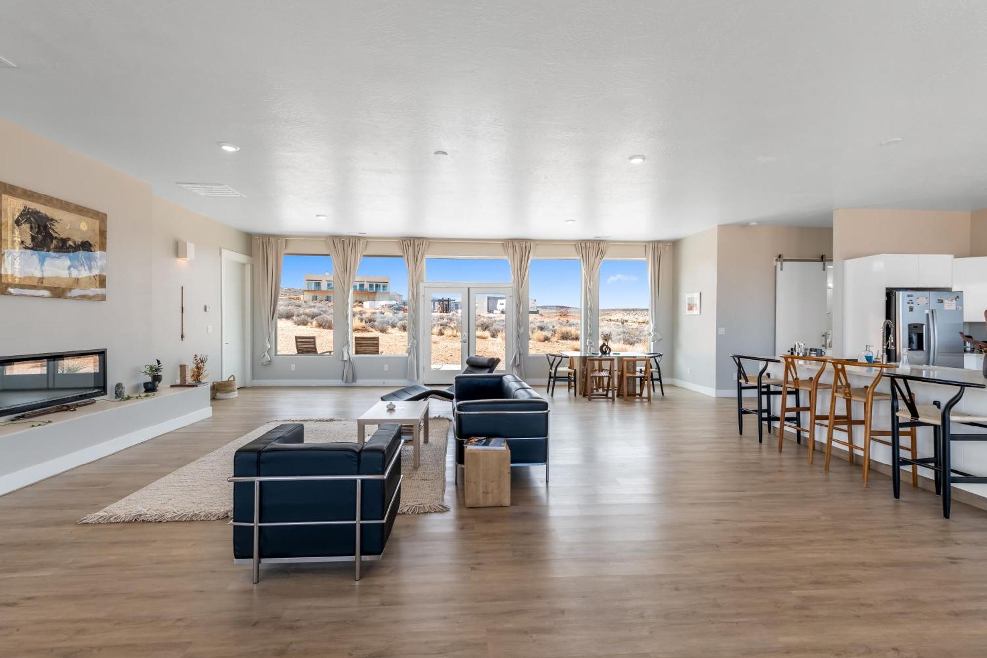 Page Arizona Border Town- Crimson Suite, Desert Canyon Getaway With Views Биг Уотър Екстериор снимка
